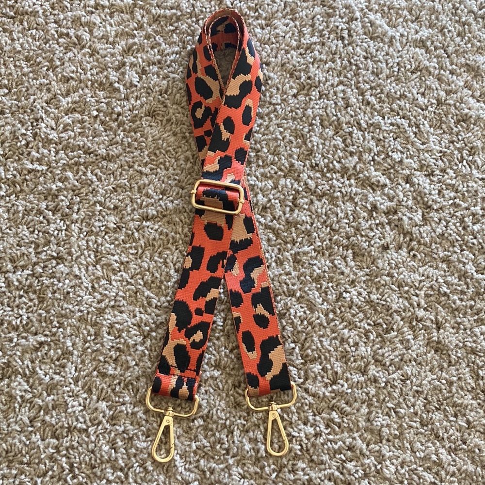 🧡Orange leopard print guitar strap🧡